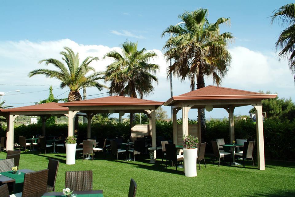 Costa Azzurra Otel Pulsano Dış mekan fotoğraf