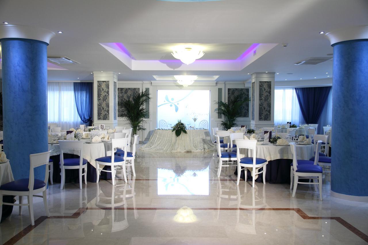 Costa Azzurra Otel Pulsano Dış mekan fotoğraf