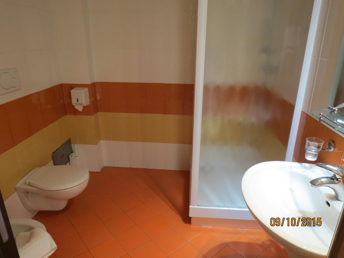 Costa Azzurra Otel Pulsano Dış mekan fotoğraf